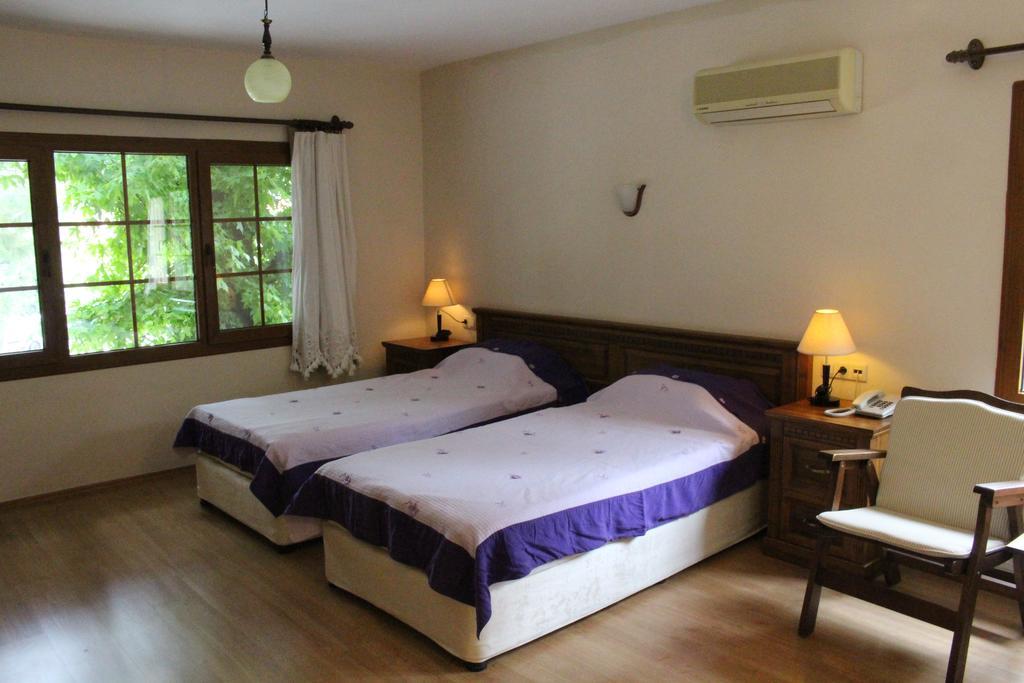 Nirvana Hotel 교젝 외부 사진