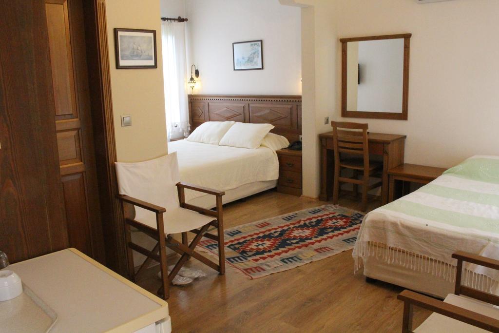 Nirvana Hotel 교젝 외부 사진